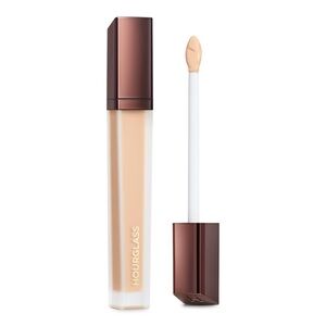 Hourglass ‘Ecru 3.3’ Vanish Airbrush Concealer
